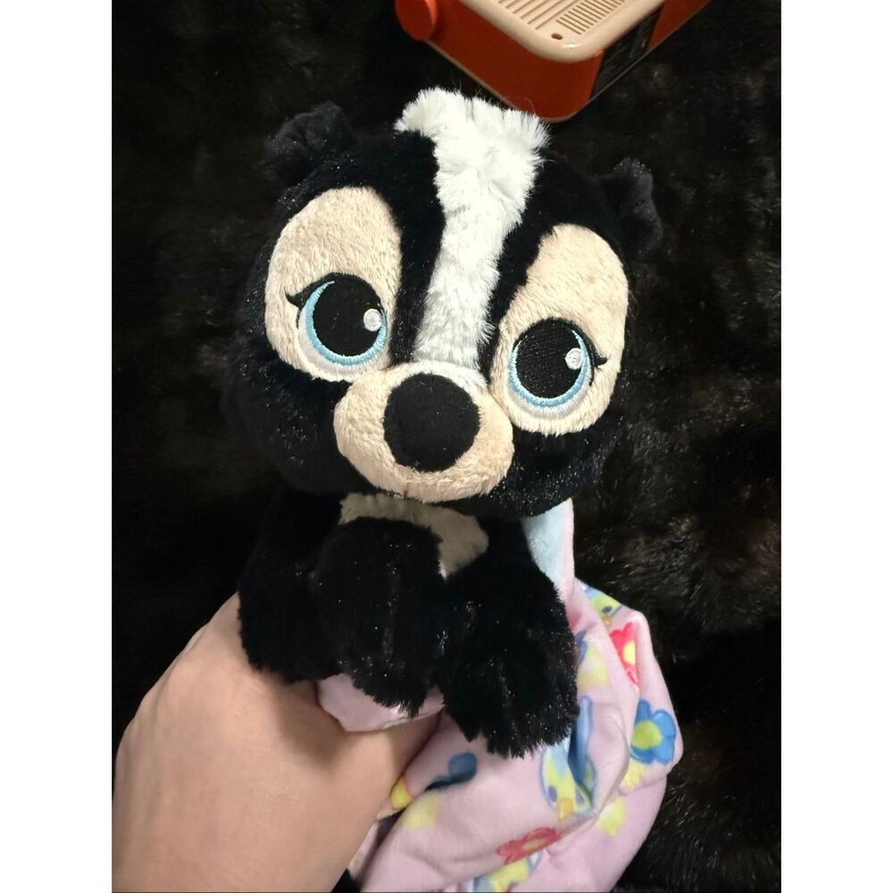 Disney Babies Bambi Flower Skunk In Pouch Plush Stuffed Animal 10”